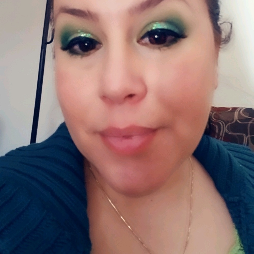 Meet your Posher, Salina